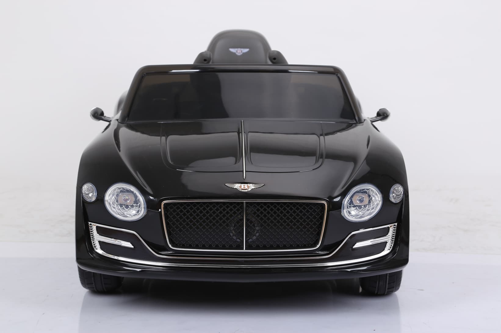 Dječiji električni automobil Bentley EXP 12 crni - slika 3