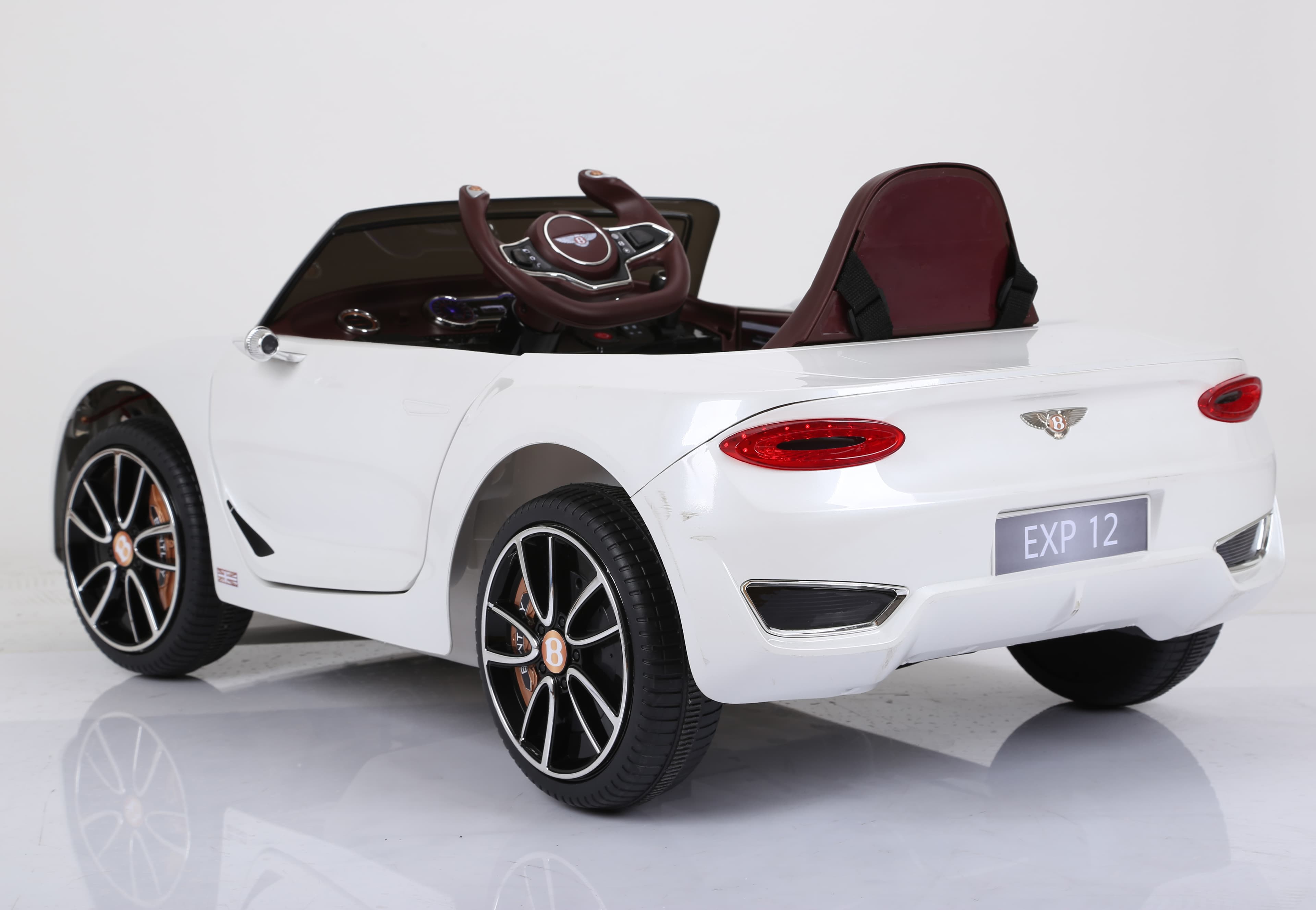 Dječiji električni automobil Bentley EXP 12 bijeli - slika 5