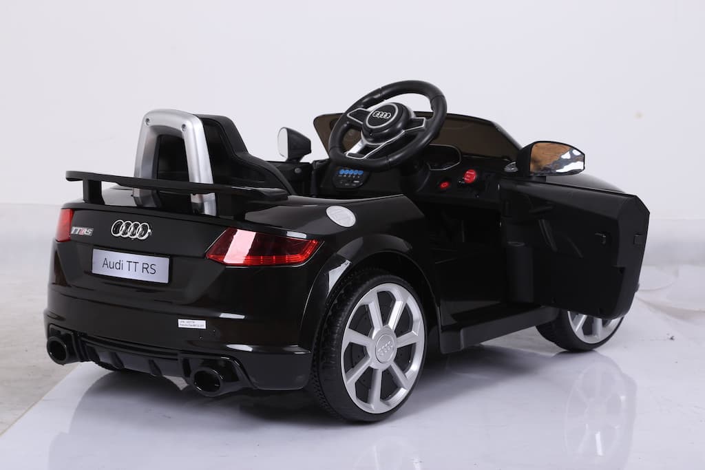 Dječiji električni automobil Audi TT RS crni - slika 5