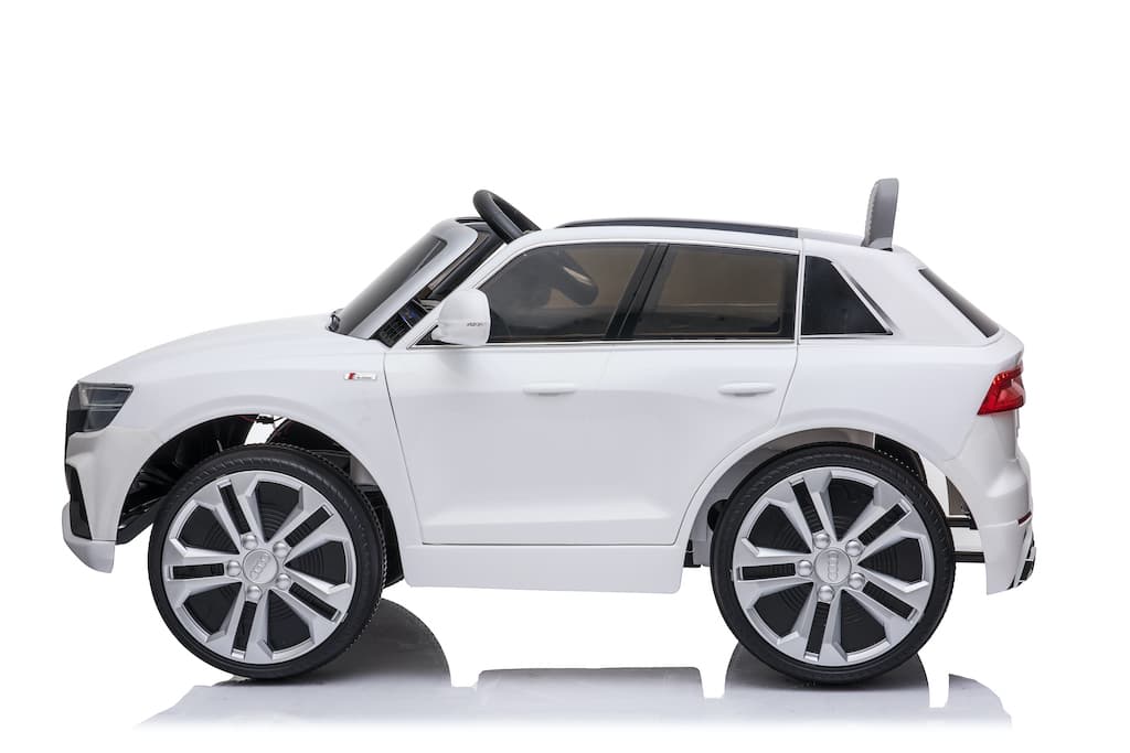Dječiji električni automobil Audi Q8 bijeli - slika 2