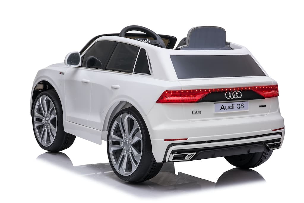 Dječiji električni automobil Audi Q8 bijeli - slika 3