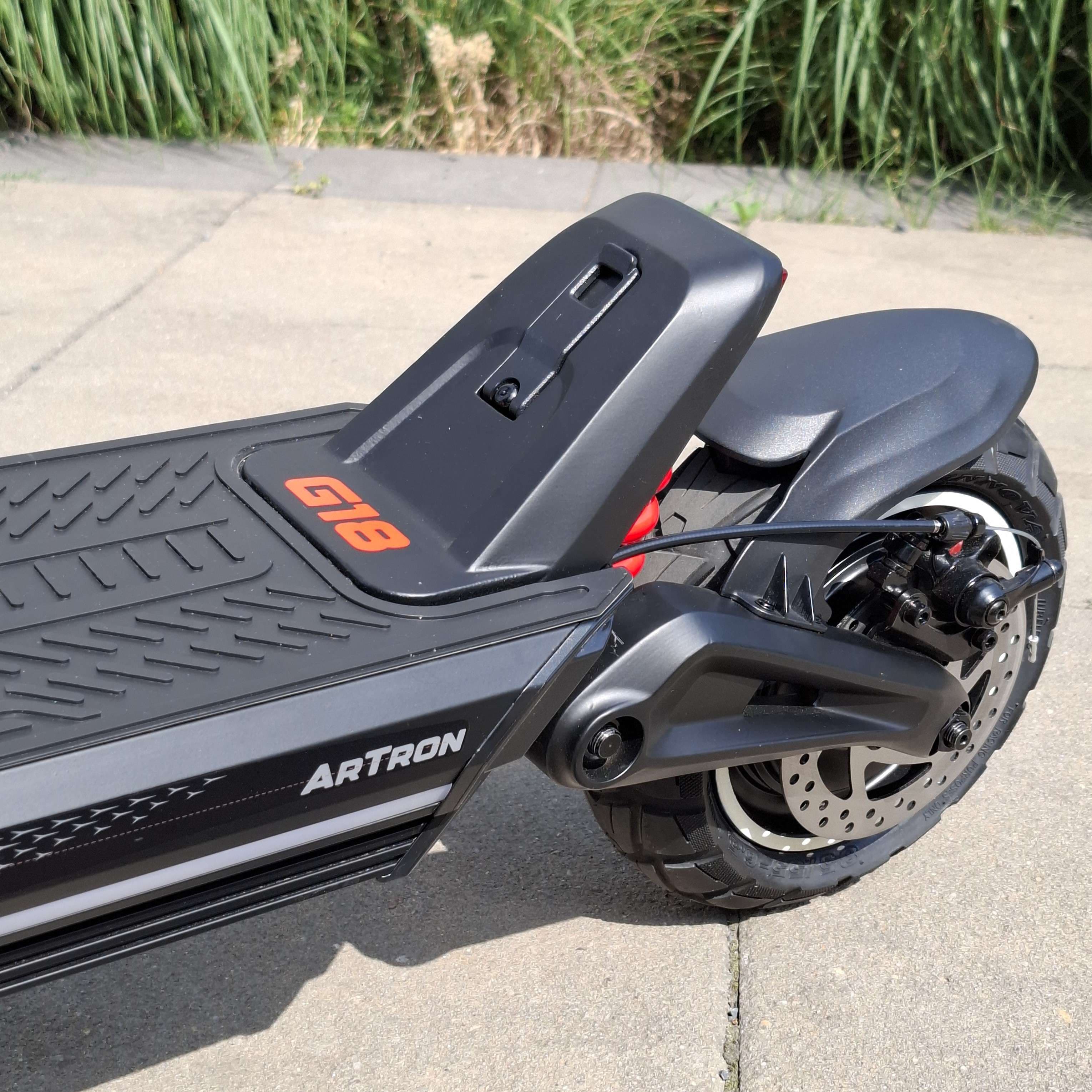 Eljet ArTron G18 električni skuter - slika 7